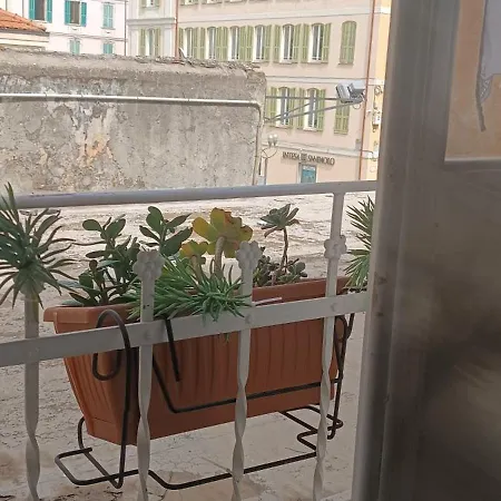 Giulietta Loft Apartment Sanremo